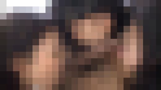 尻穴広げて生ハメ中出し乱交でストレスを発散する働く奥様　Part 1　サンプル画像1