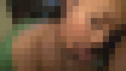 巨乳の23歳受付嬢が巨根で激しく突かれて快感に顔を歪めて喘ぎまくる　サンプル画像2