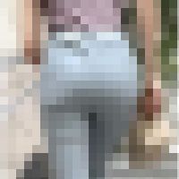 《密着度１２０%！美巨尻を際立たせるパンツスタイルの美女》 サンプル画像