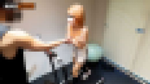 【神ボディ】奇跡の美巨乳ランニング！嫌がるも中断不可！性欲爆発トレーナーがおっぱい揉みまくり存分堪能！　サンプル画像3