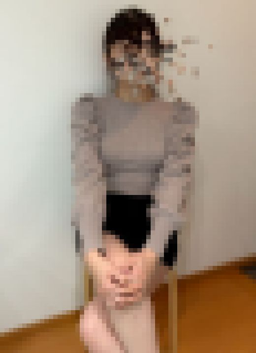 【素人・口腔フェチ】これが見れるのは奇跡です。金歯の20歳を余すとこなく完全収録。　サンプル画像3