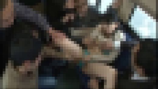 憧れだった叔母さんの中に熱い精液を注ぎ込む禁断の中出しセックス Part 2 サンプル画像1