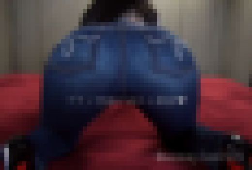 moussyデニム尻 自宅極秘ヤリ部屋撮影〜ピチピチジーンズ四つん這い〜変態尻突き出し過激映像 Vol.2　サンプル画像2