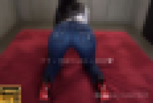 moussyデニム尻 自宅極秘ヤリ部屋撮影〜ピチピチジーンズ四つん這い〜変態尻突き出し過激映像 Vol.2　サンプル画像3