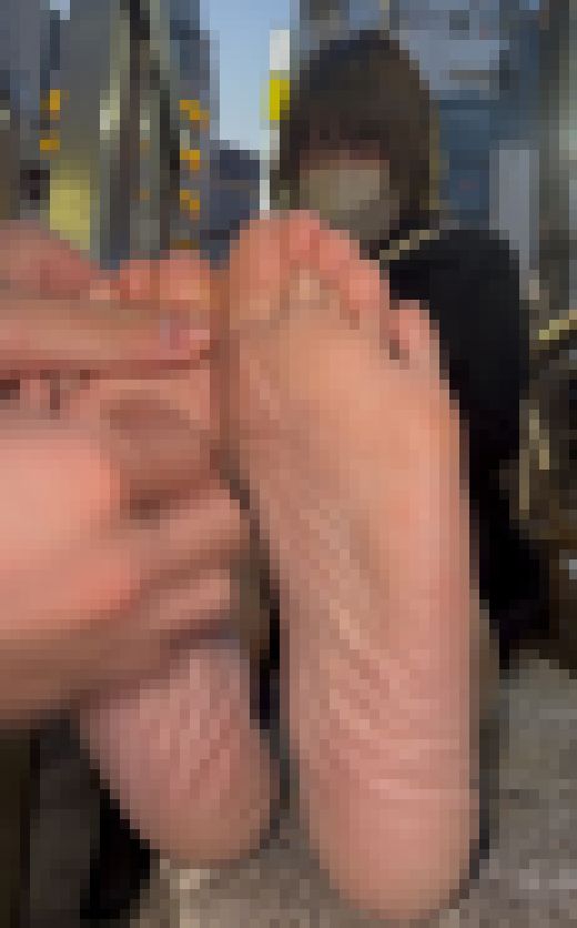 地雷系美女激弱23.5cm足裏くすぐり！5分7秒　サンプル画像3