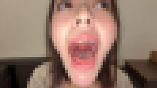 【個人撮影】彩川ゆめの喉チン触り＆開口器Wピース　サンプル画像1