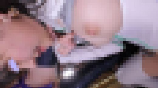 [地下撮影会マル秘映像シリーズ34-3]激エロお立ち台のかぶりつき席で撮影したお宝映像　サンプル画像1