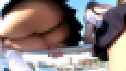 XX-X所属女子ちゃんのXX終わりの階段パンチラ　サンプル画像1