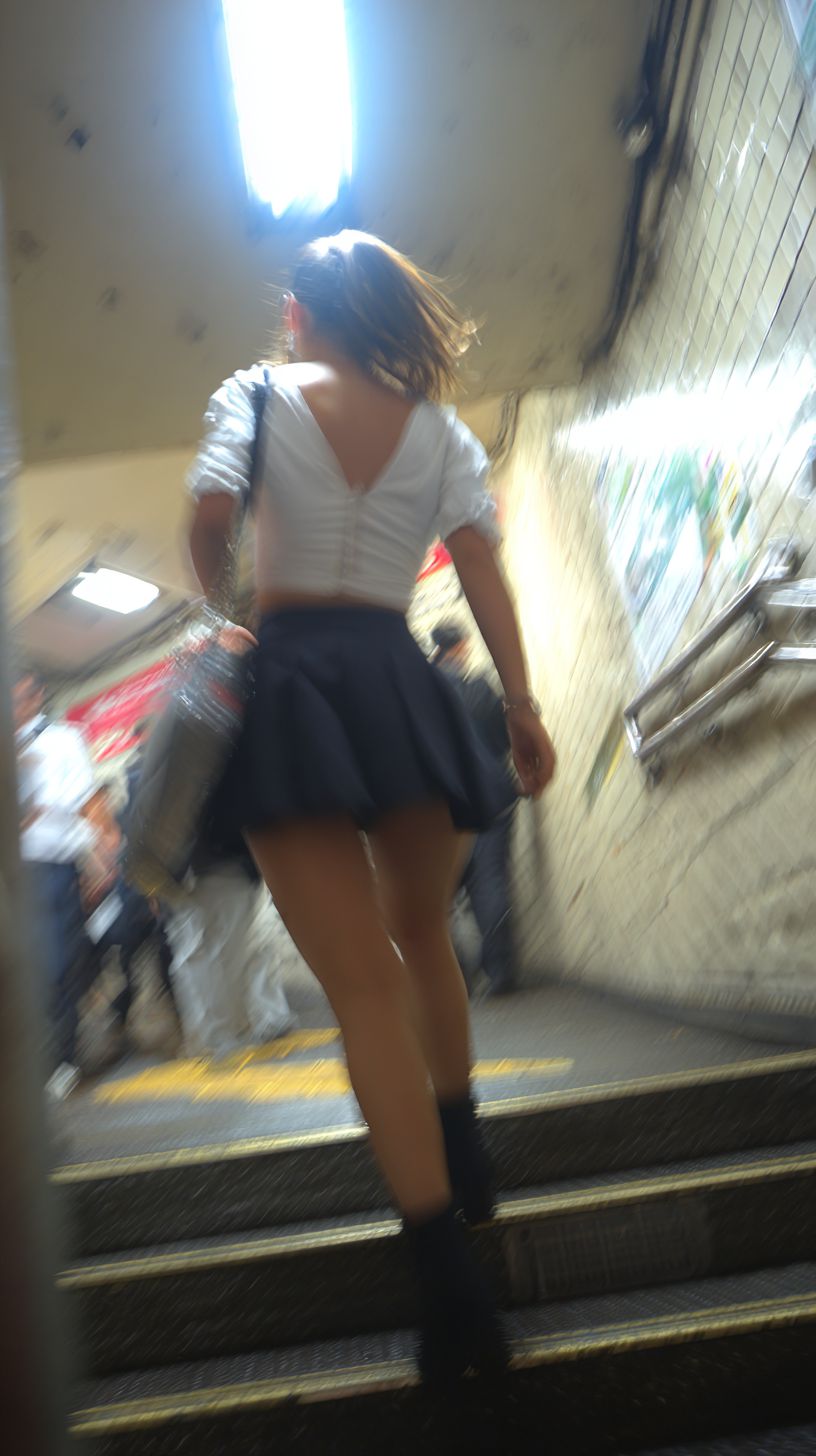 今日のパンチラ画像　愛知県　名古屋市　2026年08月01日　ハプニング　画像