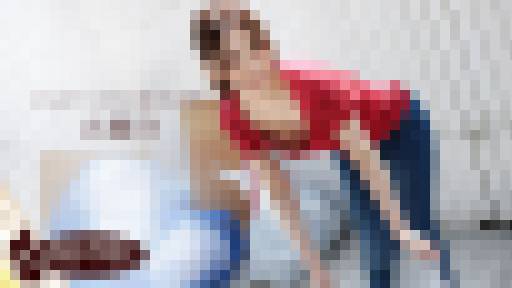 朝ゴミ出しする近所の遊び好きノーブラ奥さん 古瀬玲 古瀬玲　画像