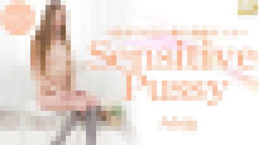 締まりの良い極上敏感マンコ Sensitive Pussy Adela アデラ　画像