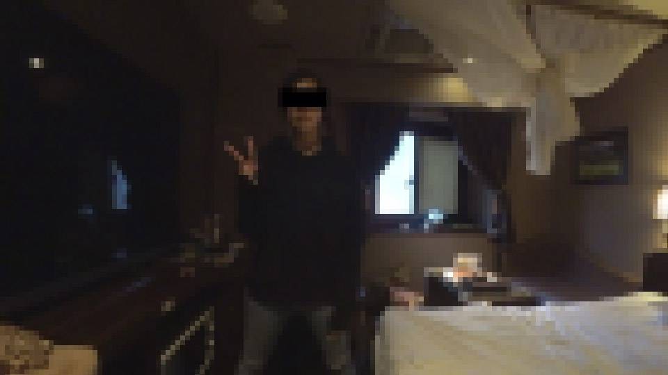 お股部分穴あけセックス れいか 画像