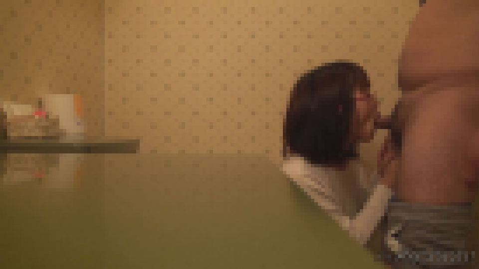 えり - 【社長の奥さん】※美人社長婦人をトイレに連れ込んでハメる! サンプル画像