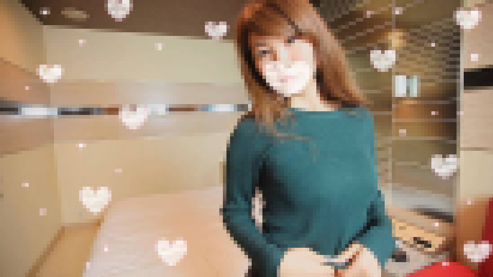 美乳Fカップの笑顔が可愛い女子大生 - フワリとした雰囲気で可愛い笑顔の女子大生!!?優しい顔立ちと相反するマン毛の濃さと…?女子大生マンコと吸い付きたいFカップを揺らしてダぁーンスッ!!! サンプル画像