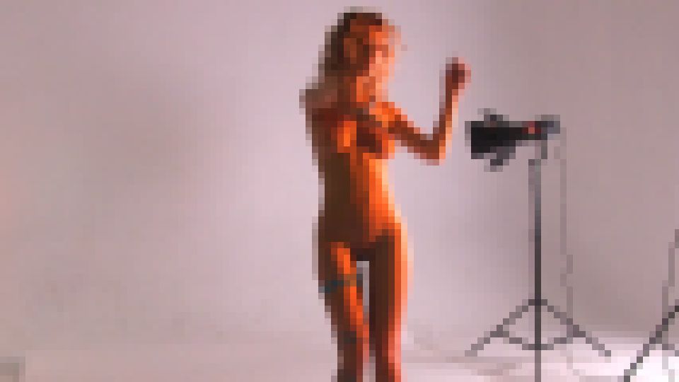 Sensual Blonde Teen Model Is Gorgeous in Every Way デリラ・G 画像