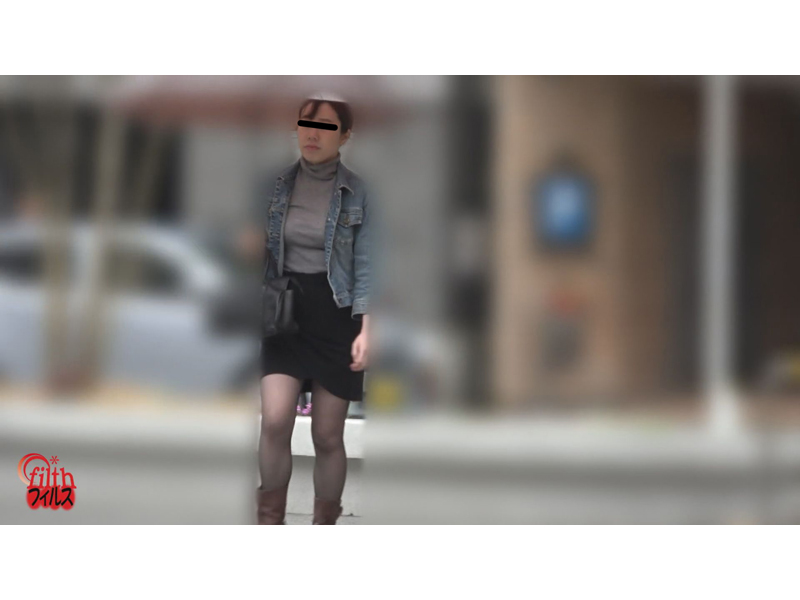 隠覗4+2カメうんこ 流す女と流さない女3 サンプル画像37