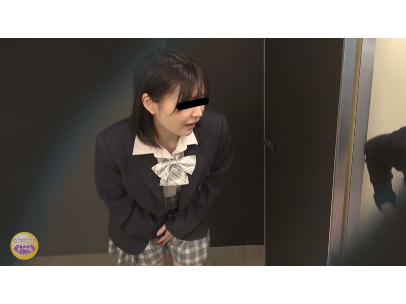 女子寮トラブル！ 駆け込みギリギリ放尿 サンプル画像