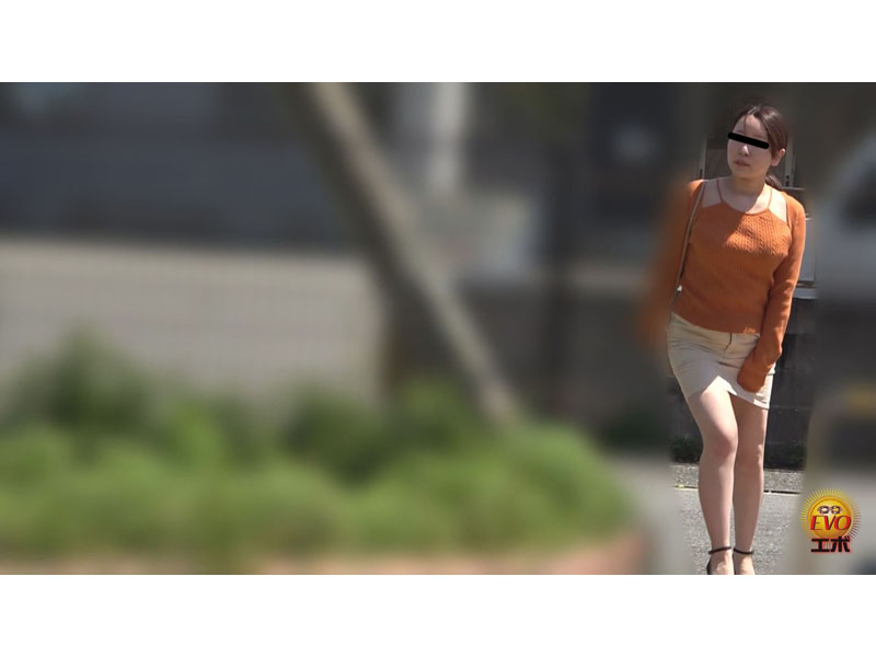 トイレ隠撮 おしっこ放物線3 サンプル画像15