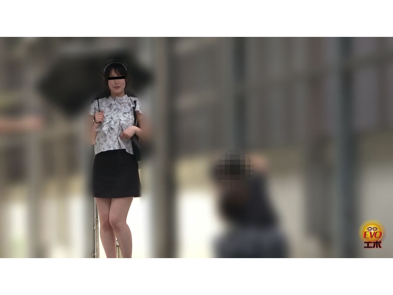 街角お誘い ストリートスナップ撮影中おしっこ漏らし サンプル画像25