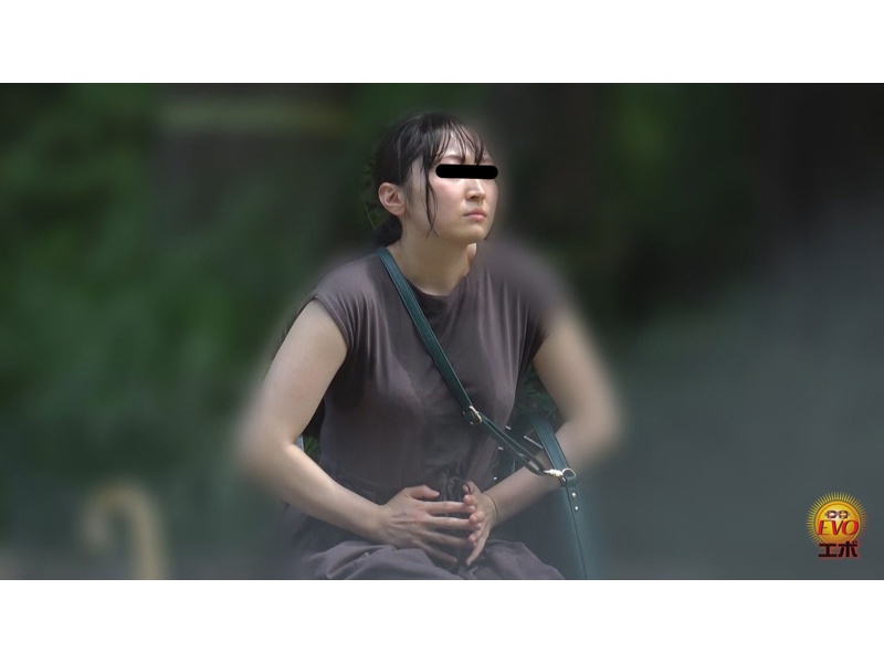 公衆トイレ汗だくおしっこ　サンプル画像3