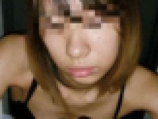 ぱすもさんの個撮シリーズ！都立商業制服ドSギャル。学校帰りにトイレに連れ出しフェラ、口内射精に激怒。　無料画像