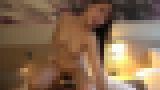 無修正個人撮影動画「可愛らしさとセクシーさと淫靡さと・・・美しい眼差しの色白Gcup美女に中出し!!(前編)」 サンプル画像09