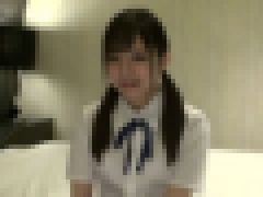 無修正個人撮影動画「オジサンちんぽを膣奥まで生挿入＆ザーメン中出しまでされても地味に本気イキの制服美少女!! J●リフレ嬢：みくちゃん(18歳) ②」　無料画像