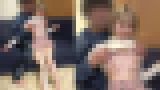 無修正個人撮影動画「マッチングアプリでヤリまくり、オナニーが趣味の好き者貧乳細身金髪ギャルの甲高い大絶叫で感電したかの様な絶頂がヤバかった!大量にマン汁垂れ流しガン突きで泡立つ極小オマンコに中出し!」 サンプル画像03