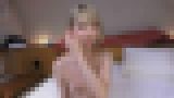 無修正個人撮影動画「マッチングアプリでヤリまくり、オナニーが趣味の好き者貧乳細身金髪ギャルの甲高い大絶叫で感電したかの様な絶頂がヤバかった!大量にマン汁垂れ流しガン突きで泡立つ極小オマンコに中出し!」 サンプル画像06