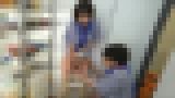 モザイクかけ忘れお宝動画「バ先のパート人妻に童貞と偽りフェラを頼んだら…仕方なく俺の巨根をしゃぶったくせに久々すぎて濡れまくる使っていないお宝マ○コを日替わりで3人挿しまくる」 Vol.3 サンプル画像03