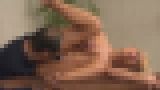 モザイクかけ忘れお宝動画「ヌルテカ巨乳ギャル大失禁!!媚●オイルマッサージ」後編 サンプル画像02