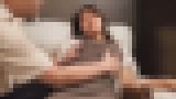 大量潮吹きをして連続中イキでアヘ顔になる欲求不満な奥様。主人の勤務中に他の男性で快楽を求めダメと言いながらも最後は生の他人棒で子宮奥を激しく突かれて****としてるカラダに大量ぶっかけ サンプル画像02
