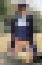 美女が公園で排尿を。　素人制作のスマホ撮影動画！　サンプル画像02