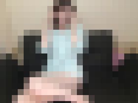 スレンダー美乳OLがお小遣いの足しにチャット出演　秘密のコレクションが大量流失！その２４　サンプル画像01