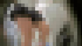 ★脱衣所盗撮★次々に脱いでいくＪＫとパンツのシミ★　サンプル画像01