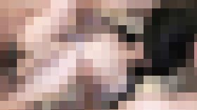 4756308 【大乱交】【無修正】声優志望の可愛いアニメ声の彼女が闇の乱交パーティーではみ出した陰毛を指摘されかなり不機嫌になってしまう。このパーティーはどう続くのか？　サンプル画像03