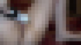 4762037 21歳JDメガネっコ。大人しそうな見た目に反して大洪水の大量潮吹き。「今までで1番気持ちいい?」とおじさんちんちんに喜ぶ姿に生中出し。　サンプル画像03