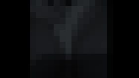 満員電車で指を入れられるも抵抗すら出来ない2人　サンプル画像02