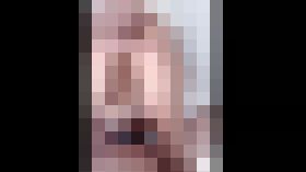 【貴重映像】これが正真正銘の処女喪失の初体験映像です　サンプル画像02