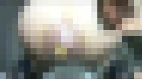 【盗撮アングル】うんこしたいと思います サンプル画像02