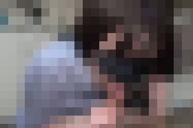 4812873 【無修正】【中出し】毎度おなじみスレンダー美人人妻の自宅をついに公開。旦那が仕事で出かけてる間に・・・[後半]　サンプル画像02