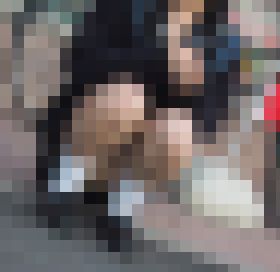 しゃがんだときの恥ずかしいショットの数々! フェチマニアシリーズ その447 サンプル画像01