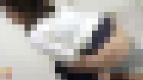 デカ尻デニム女の画面溢れるうんこ　サンプル画像03