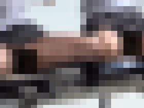 女子校の生徒たちが、下校途中に屋外で用を足せる場所　サンプル画像03