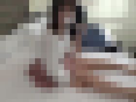 原宿でスカウトした19歳ロリJDに中出し サンプル画像01