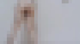 立ちながら可愛くうんちする素人ちゃん！　サンプル画像01