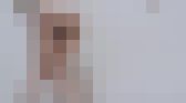 立ちながら可愛くうんちする素人ちゃん！　サンプル画像24