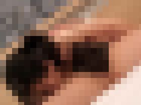 健康的で生き生きとした表情をしたポニーテールの女子大生 サンプル画像02