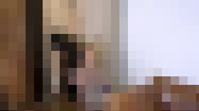 むぎ(19歳)一年ぶりの再会で、中年唾液と精液でマーキングして、キス捨て唾を飲ませて中出し、アナル貫通ATMの別画角動画と一人称画角となります。 サンプル画像03
