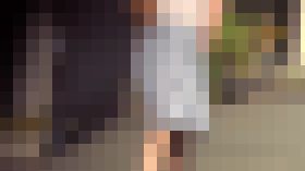突撃!野外放尿する女の子を追ってみた! サンプル画像03